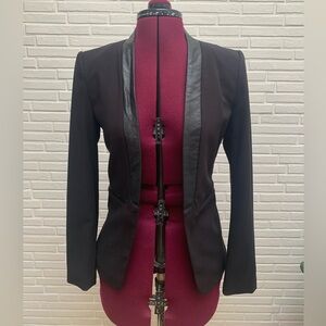 H&M black blazer size 6 (US S)
